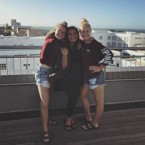 Meet your Posher, Becca